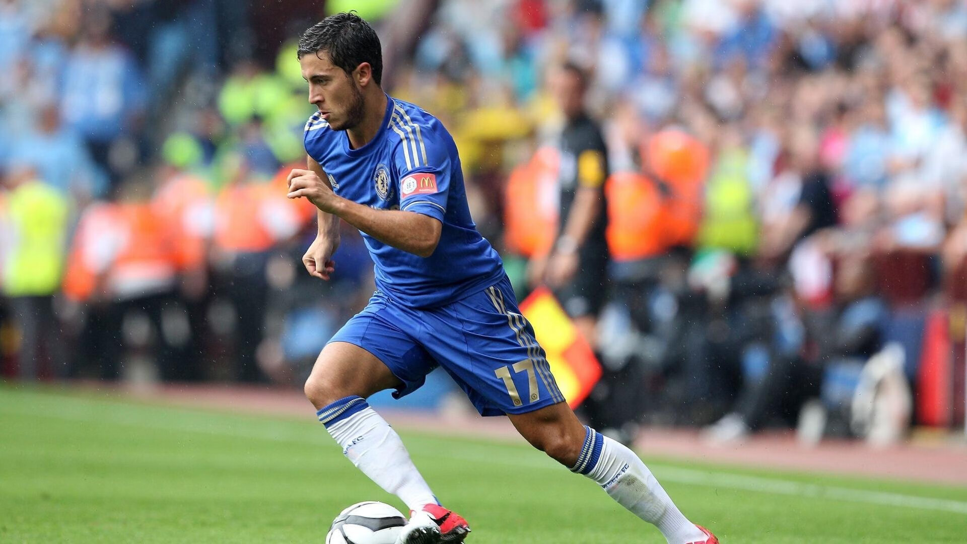 意甲球队基于数据分析调整中场组织策略实践，意甲中场球员排名